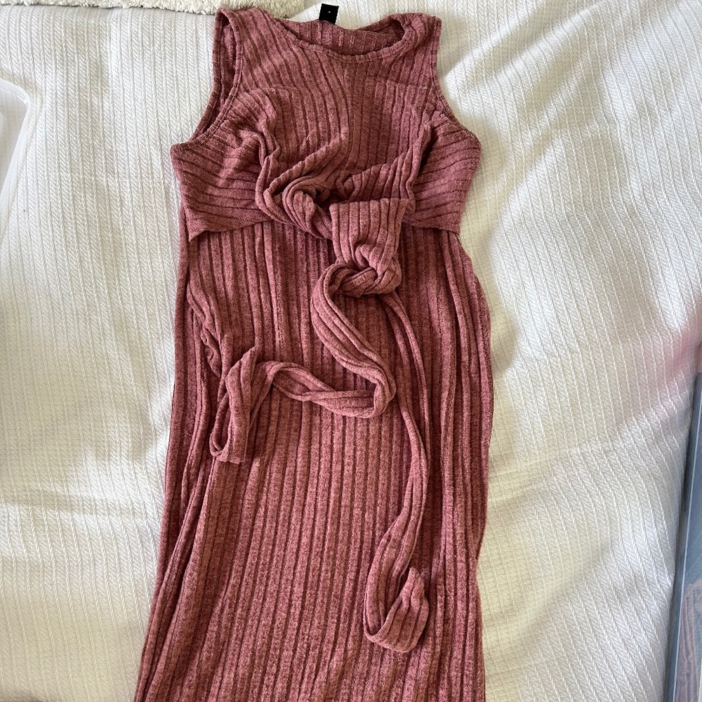 Maternity clothes